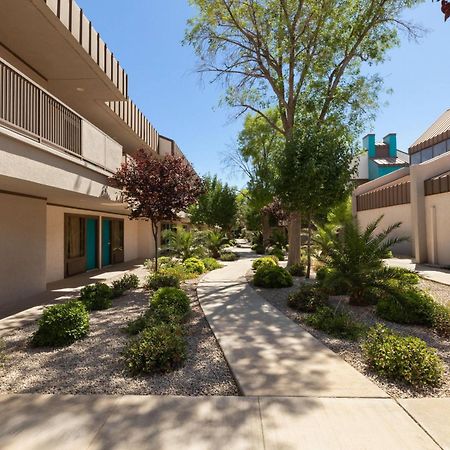 Ramada By Wyndham El Paso Hotel Exterior photo